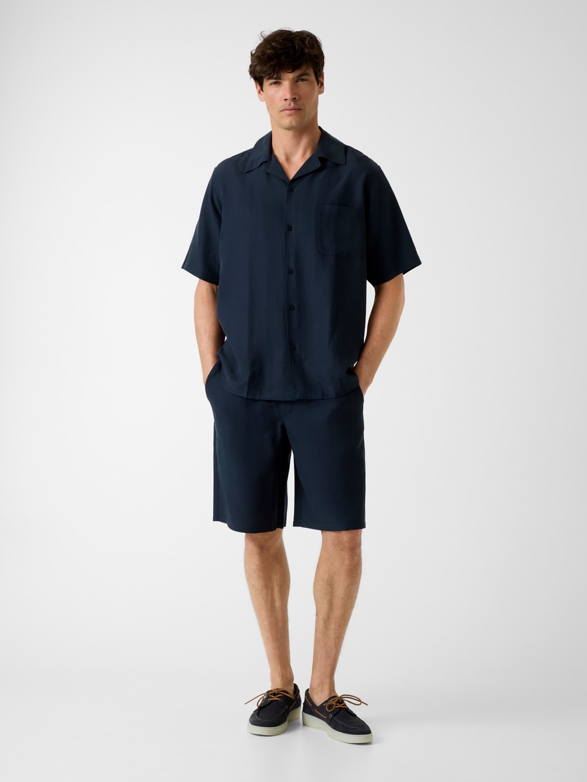 SHORTS, GUESS
