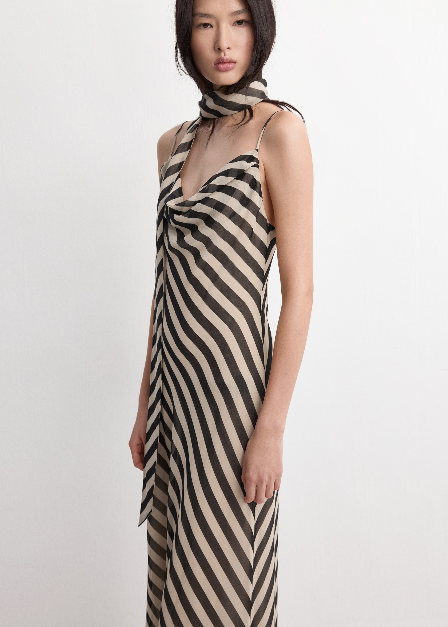 FUSTAN LIVY2, MANGO