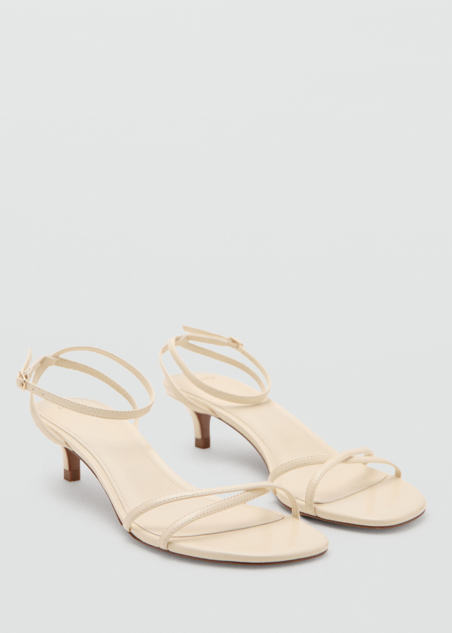 SANDALE SARI, MANGO