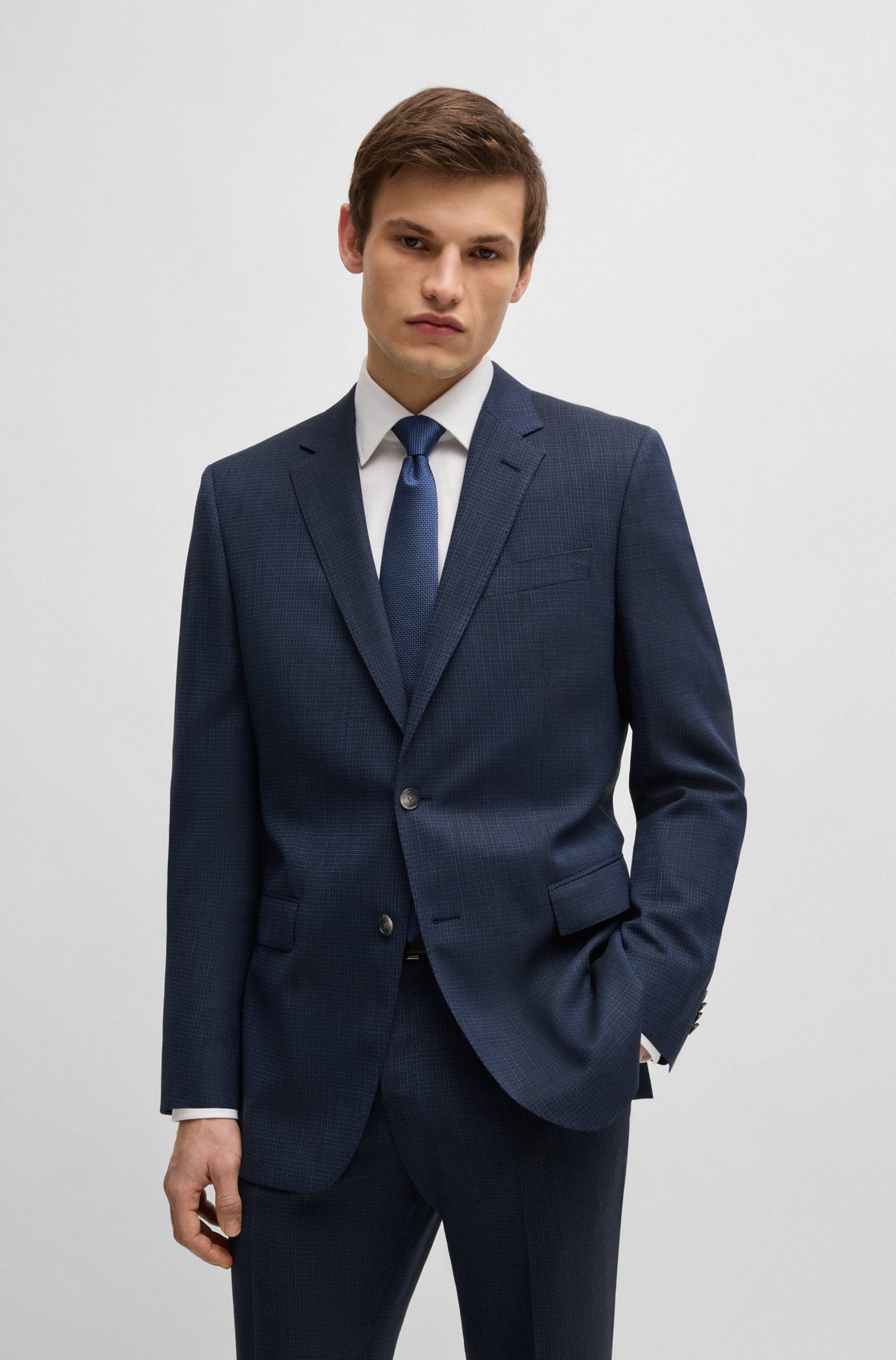 KOSTUME, BOSS