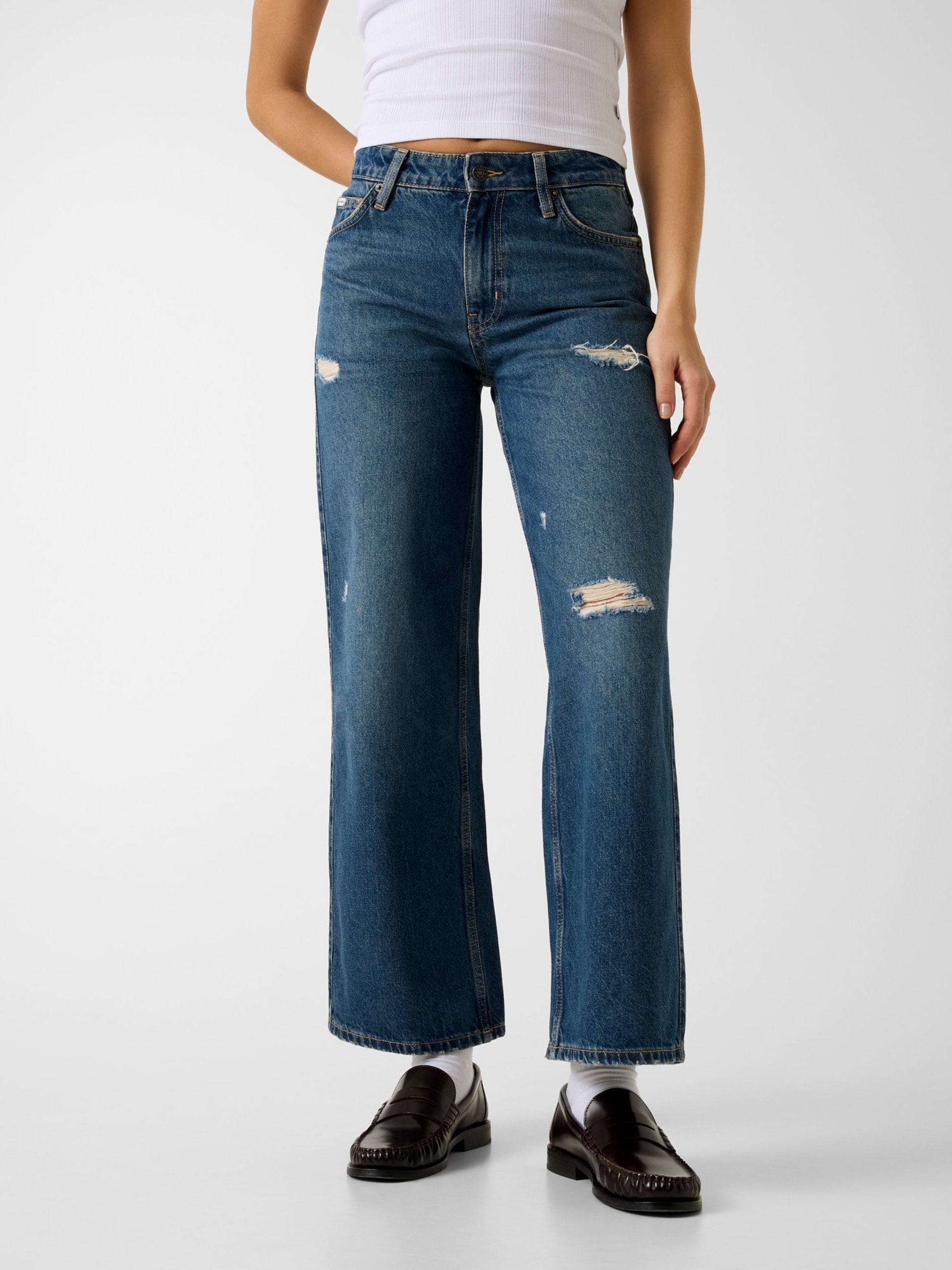 DENIM PANTS, Stilium
