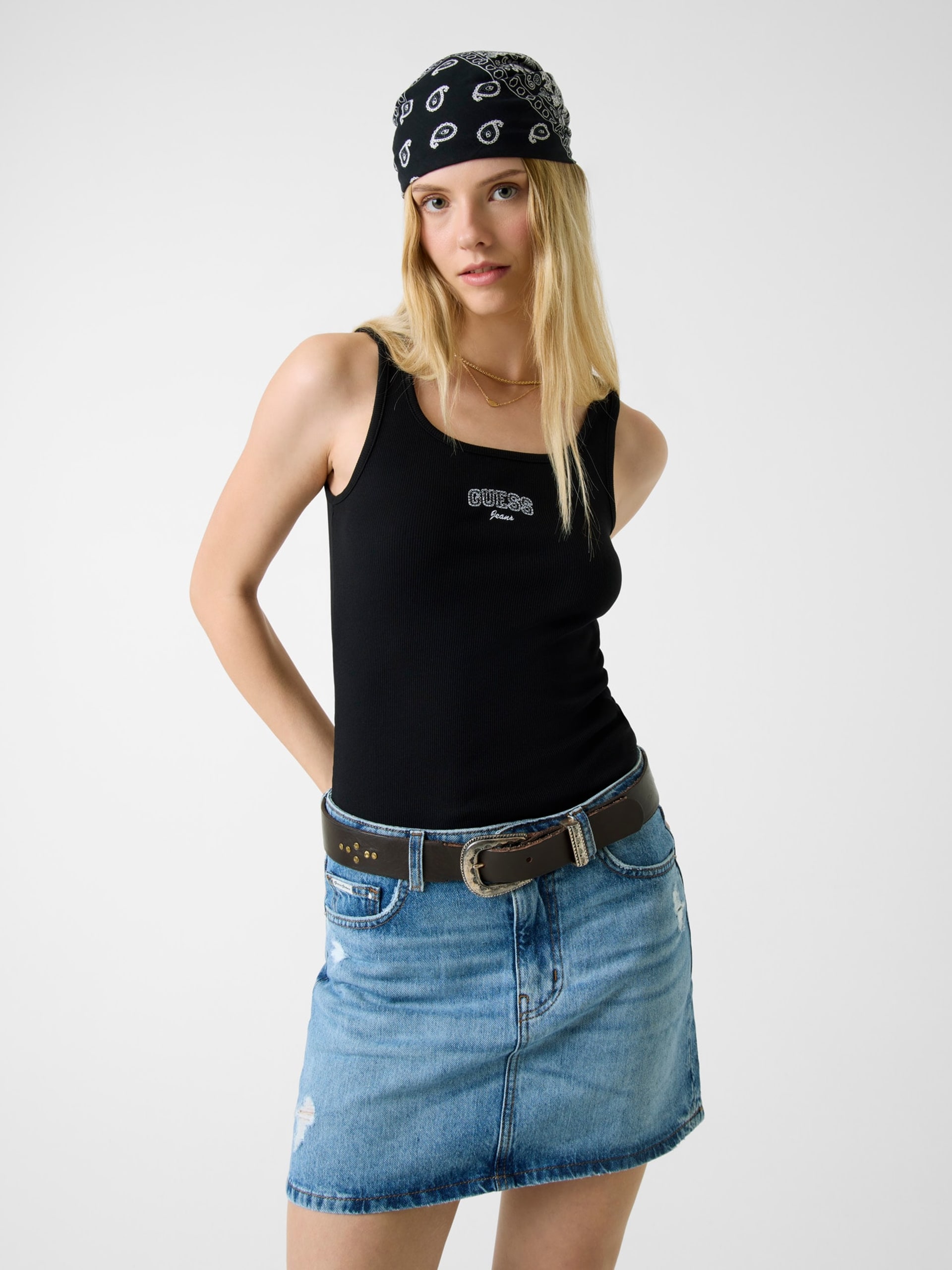 KNIT TOPS, Stilium