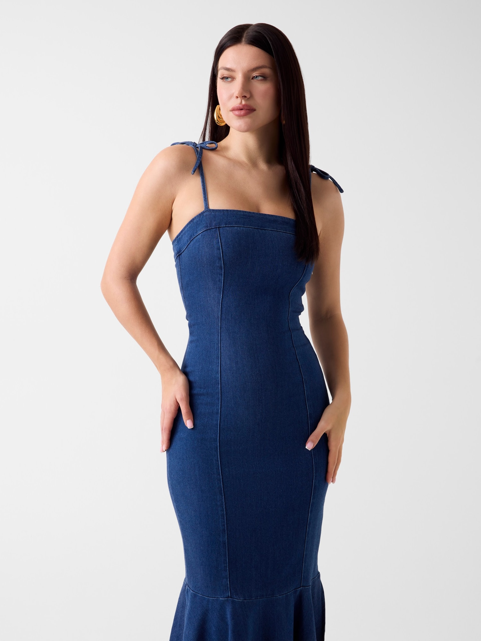 DRESSES, GUESS