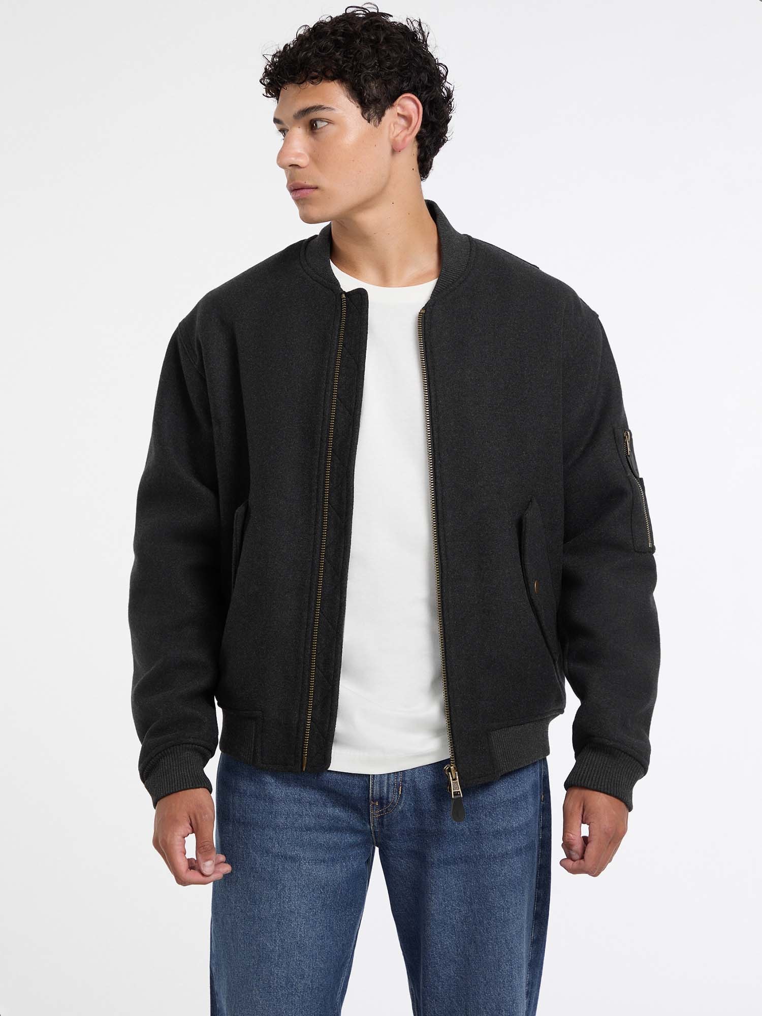 OUTERWEAR, GUESS