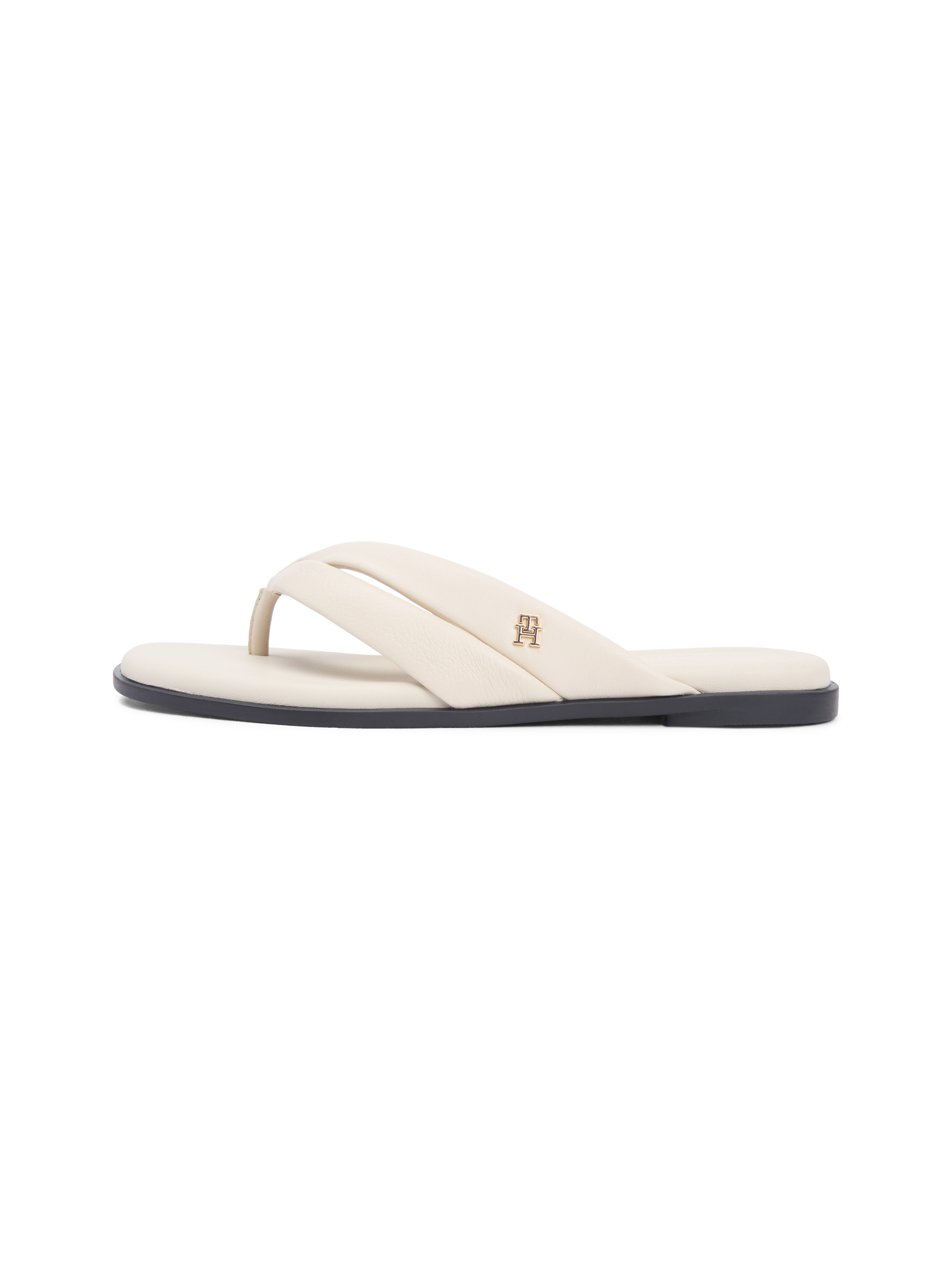 SANDALE, Stilium