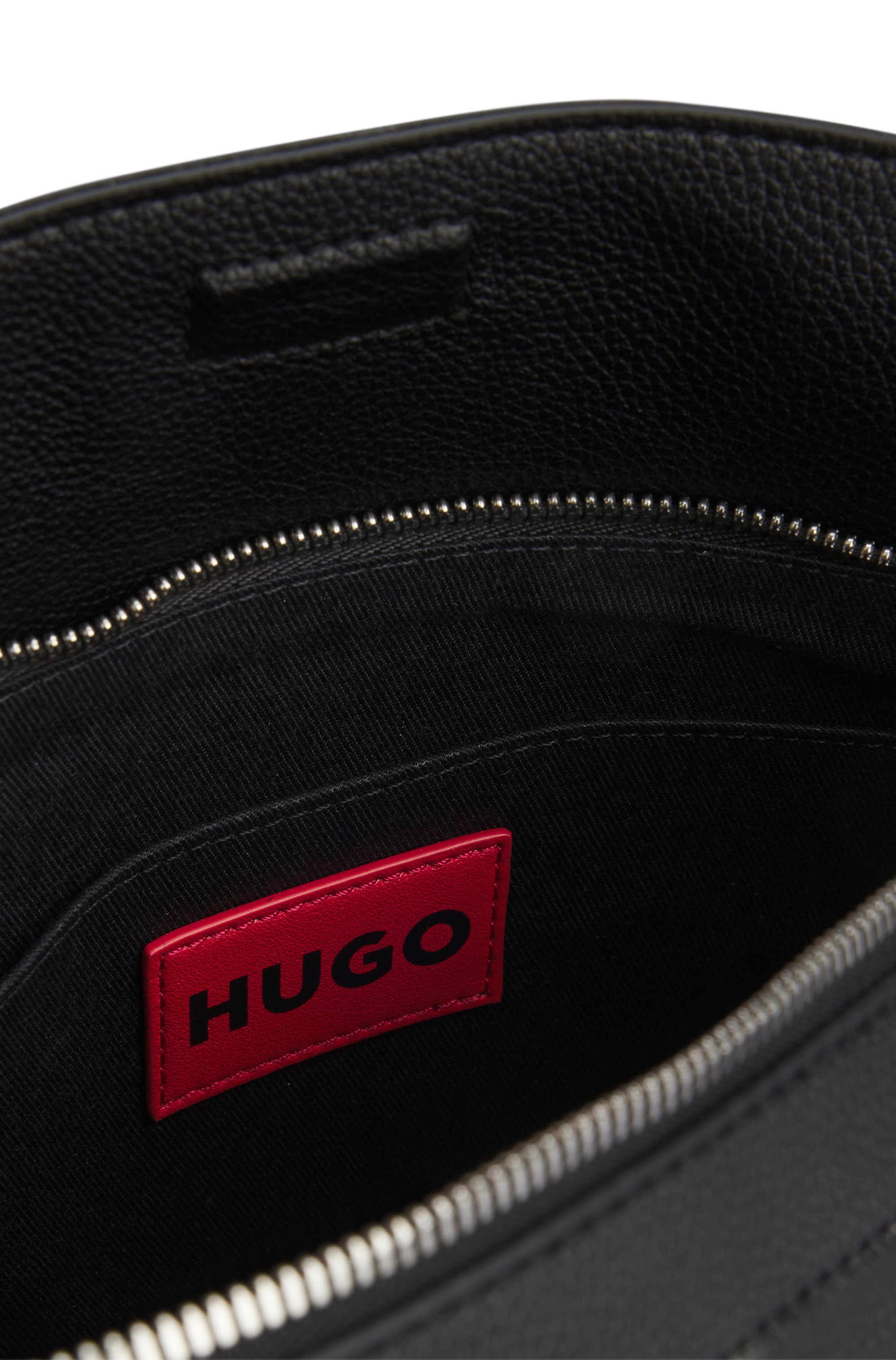 ÇANTË, Hugo